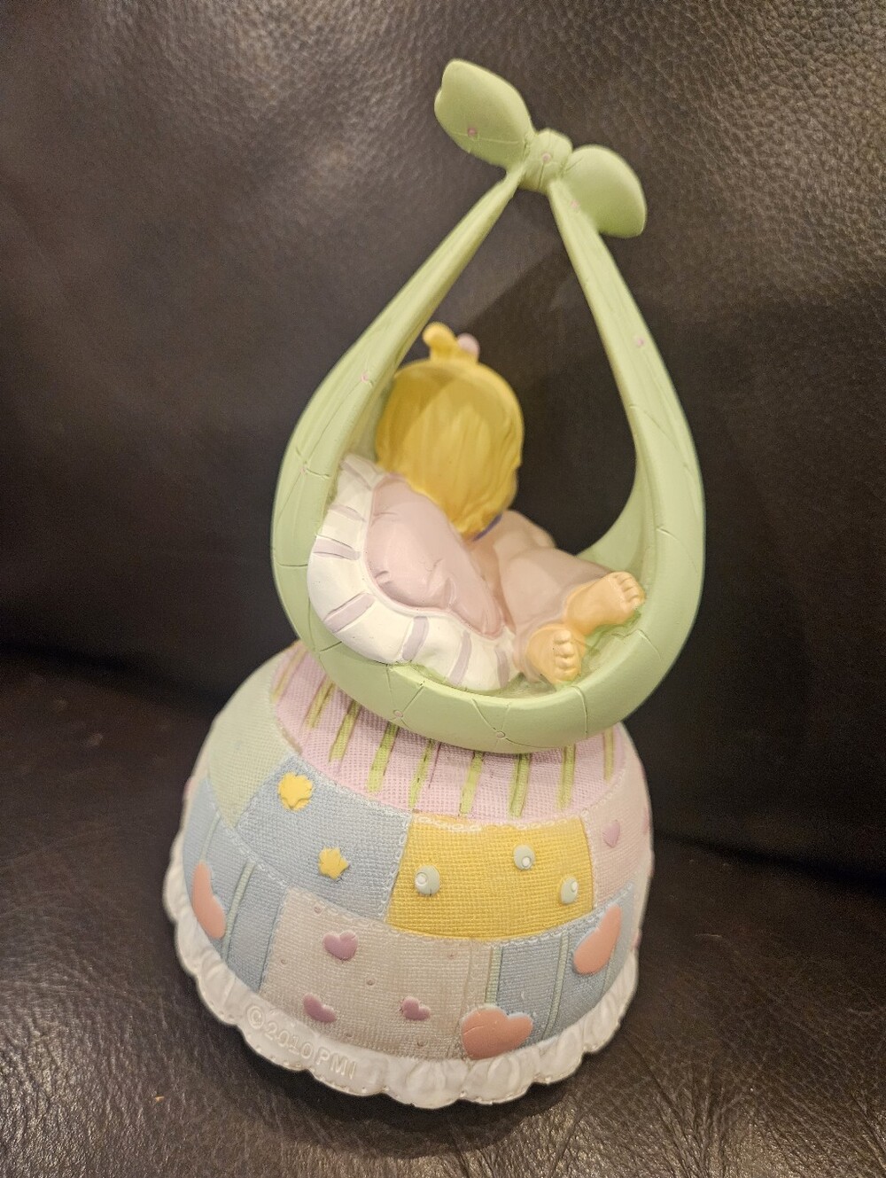 Precious Moments-Baby Girl Music Box Plays "Alway In My Heart" 102417 - Picture 2 of 6